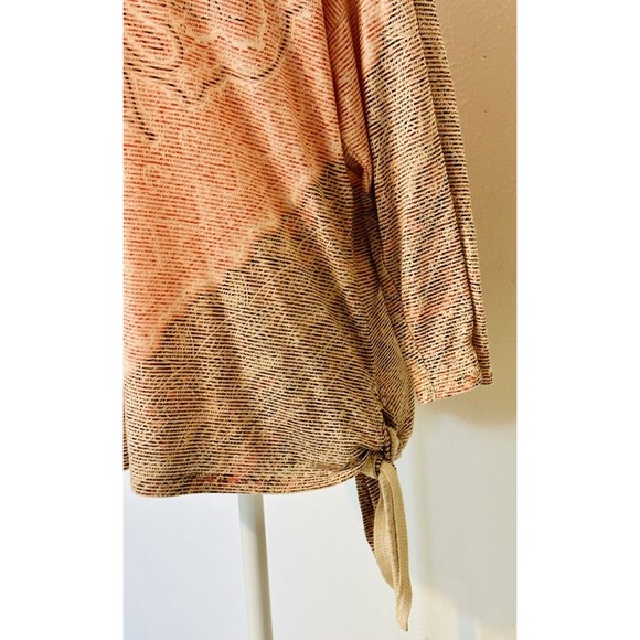 Chico's  Size 2 US L Symmetrical Scrolls Samantha Top 3/4 Sleeves - Picture 4 of 12